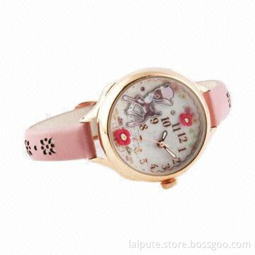 2014 Best China Mini Quartz Clay Fashionable Watch with 32mm Diameter, 22mm Length